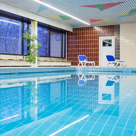 Sebastian Mit Pool Und Sauna