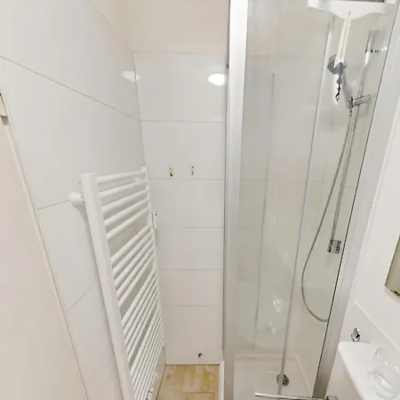 Sebastian Mit Pool Und Sauna Lejlighed *